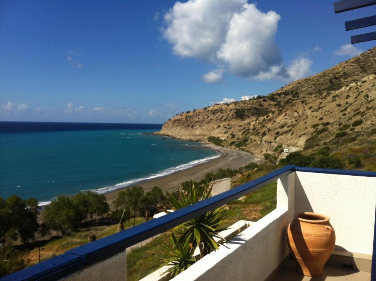 Big Blue Apartments Myrtos Pokoj fotografie